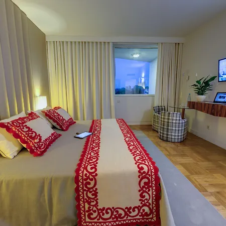 Hotel De - Sao Bartolomeu 3*